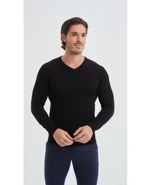 YE-6745-172 Pull noir col V